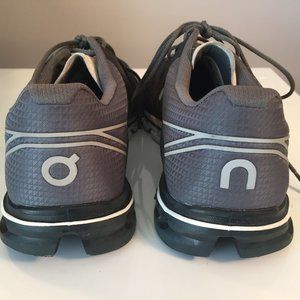 On Cloud Swiss Engineering Running Shoe